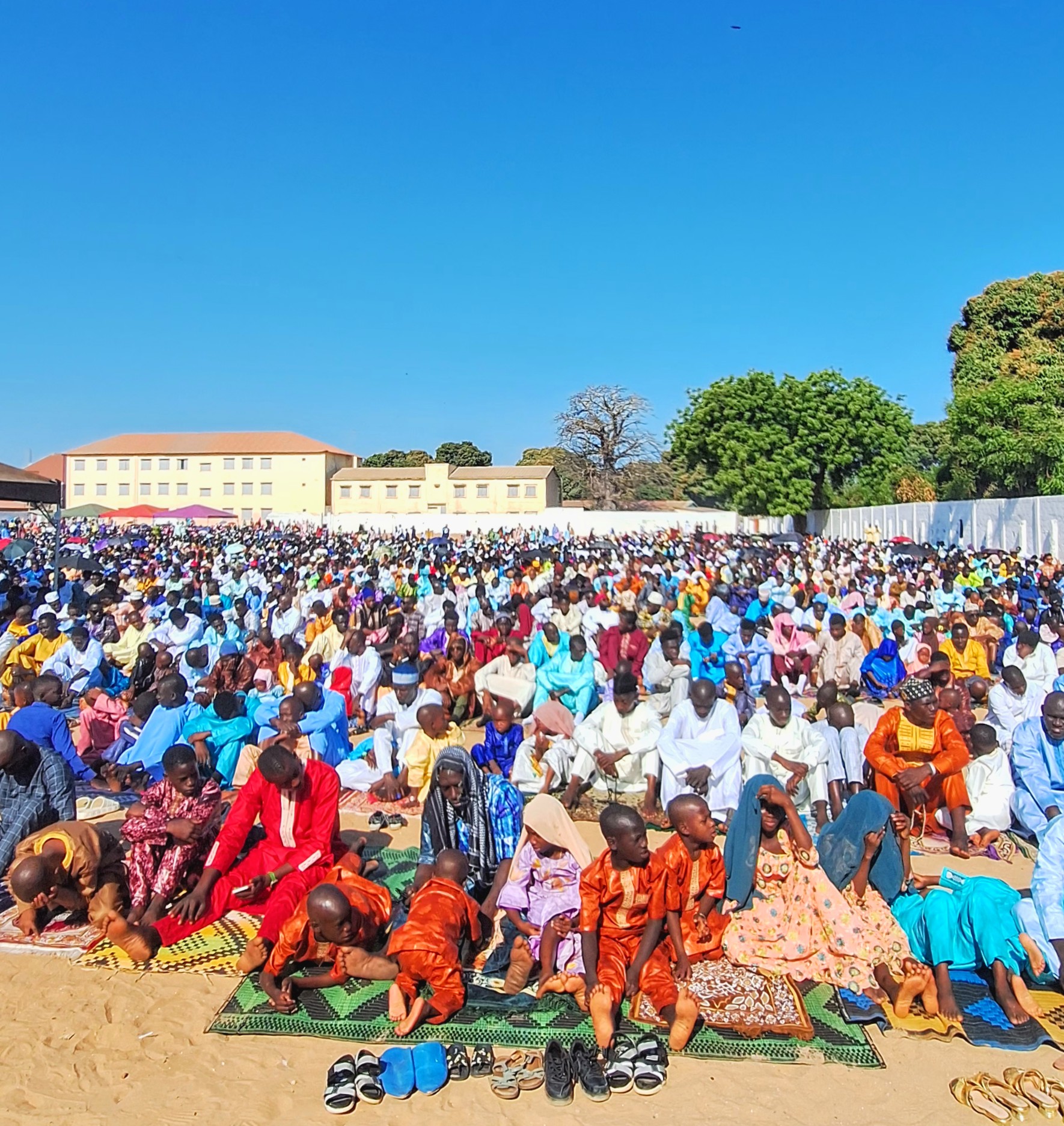 Id al-Fitr vieren in Gambia: een explosie van kleur, geloof en gastvrijheid
