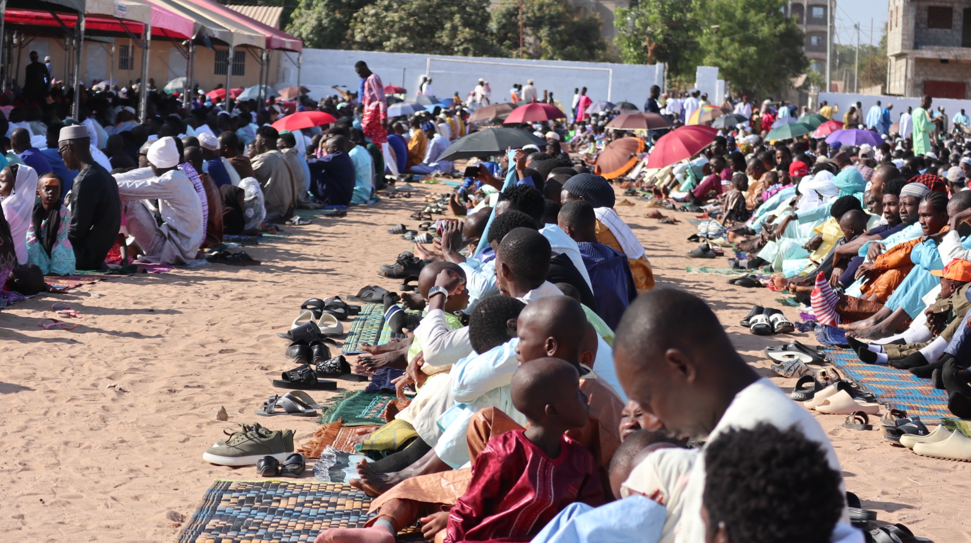 Id al-Fitr vieren in Gambia: een explosie van kleur, geloof en gastvrijheid — Discover Gambia